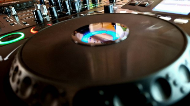 Gemini Cdmp-7000 Dj kontroller + alu rack.