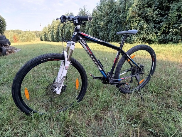 Genesis 29"-os mtb kerkpr