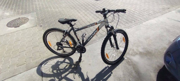 Genesis Beta 26 colos kerekű MTB kerékpár
