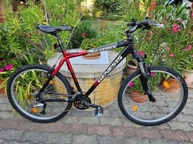Genesis Matrix MTB 52 cm aluminium vázas Deore 27 seb. kerékpár