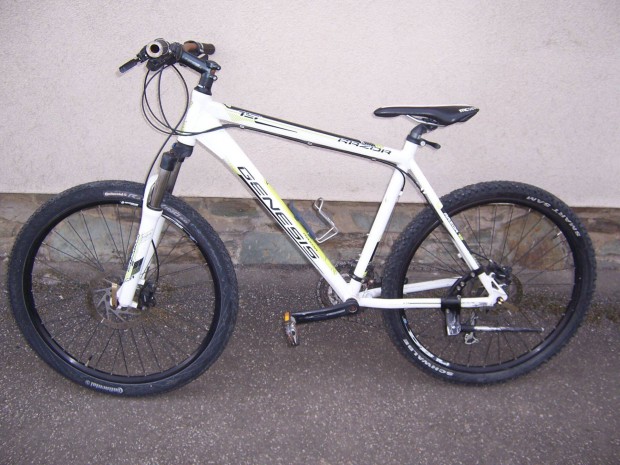 Genesis Razor MTB kerkpr