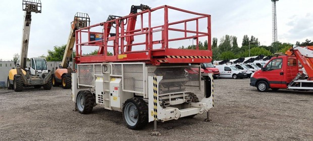 Genie GS4390 - 15,11 m, diesel, 4x