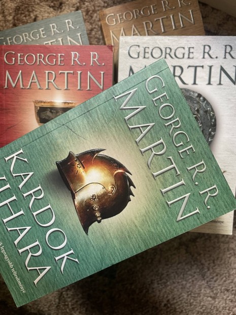 George R. R. Martin:  Trnok harca 1-5.