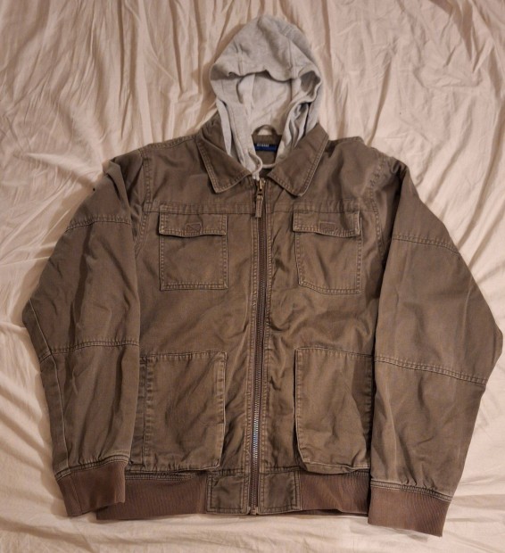 George kapucnis �tmeneti kab�t