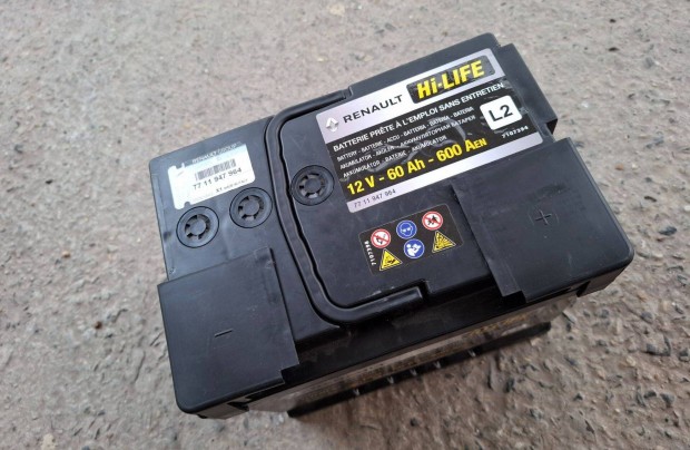 Gpkocsi akumltor,1 ves12V 60A elad