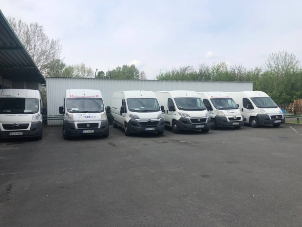 G�pkocsivezet� �ll�s,gy�gyszer sz�ll�t�sra