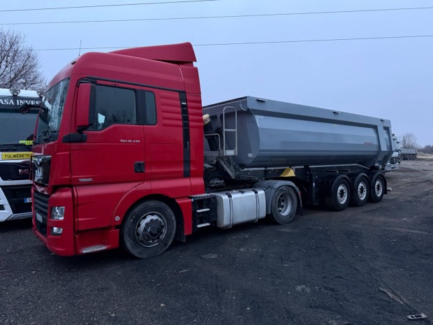 G�pkocsivezet� nyerges billencs