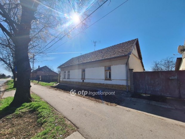 Gerendási eladó 84 nm-es ház