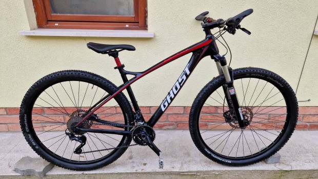 Ghost 29 colos carbon mtb.