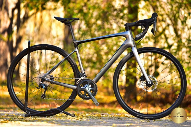 Giant Defy Advanced 3 M-es full karbon orszgti kerkpr 