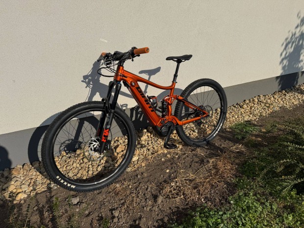 Giant Stance E+ 2 29" Elektromos sszteleszkpos MTB Kerkpr