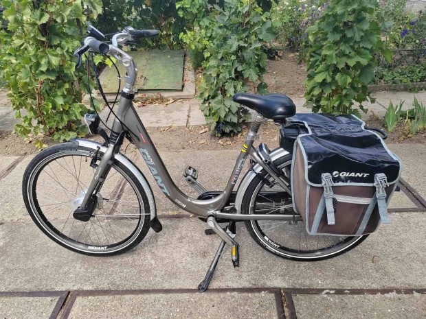 Giant Twist Elegance elektromos ebike pedelec trekking kerkpr