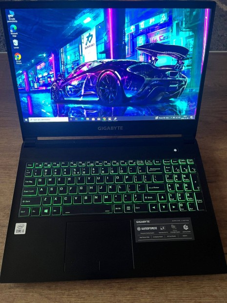 Gigabyte 1 tulajos Gamer Laptop 144Hz i5 10500H 16GB 512SSD Rtx 3060