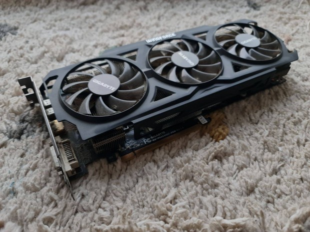 Gigabyte AMD Radeon R9 280X 3GB VGA krtya