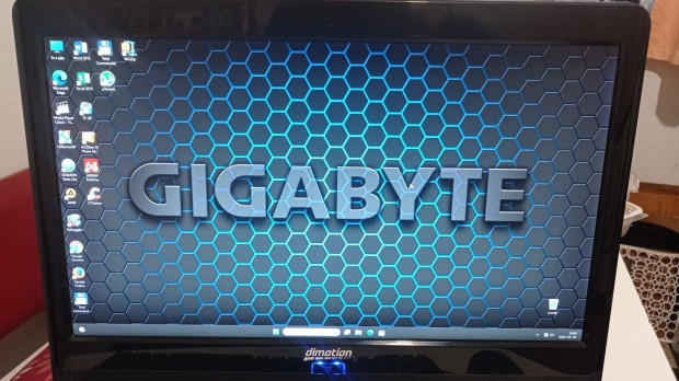 Gigabyte All in one pc win 11-el!