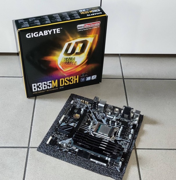 Gigabyte B365M DS3H LGA 1151, Core i5-9400, Kingston 32GB DDR4