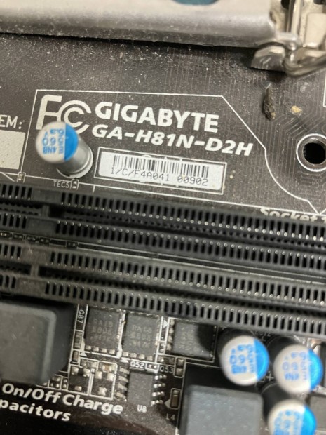 Gigabyte GA-H81N-D2H alaplap socket 1150