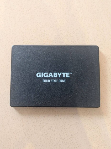 Gigabyte GP-Gstfs31120Gntd SSD merevlemez SATA 99/100 120 GB 2,5"