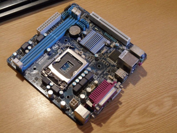 Gigabyte LGA 1155 mini-Itx (17X17cm) alaplap
