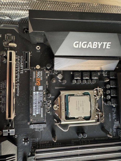 Gigabyte Z270X Ultra Gaming, Intel i7-7700K 4,2GHz, 256 GB SSD