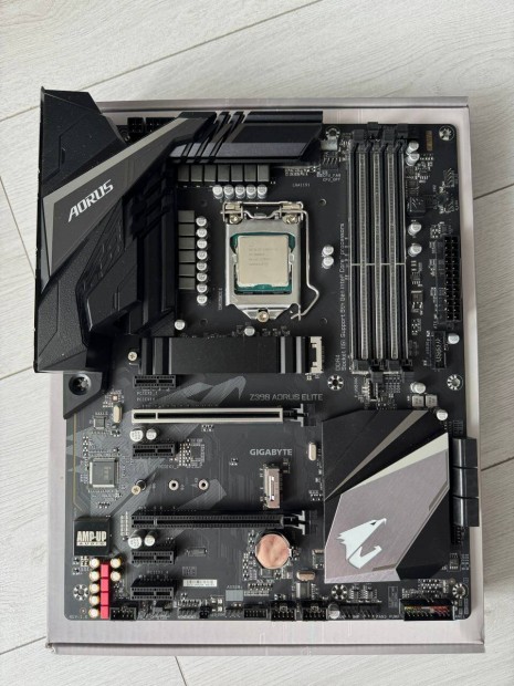 Gigabyte Z390 Aorus Elite + Intel i5-9600KF (Csomagban) - XIII