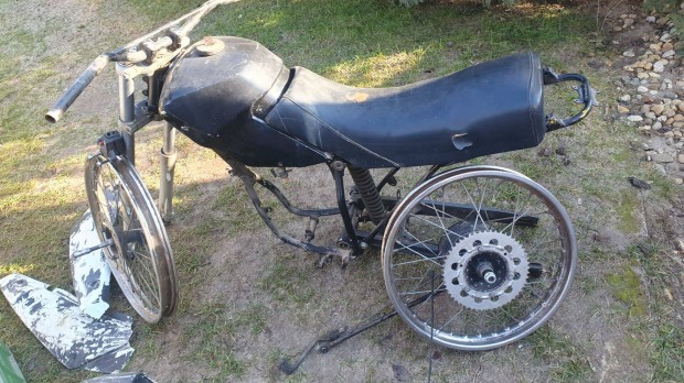 Gilera 50ccm alkatrsz Egyben