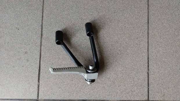 Gilera DNA 50 jobb utas l�btart�