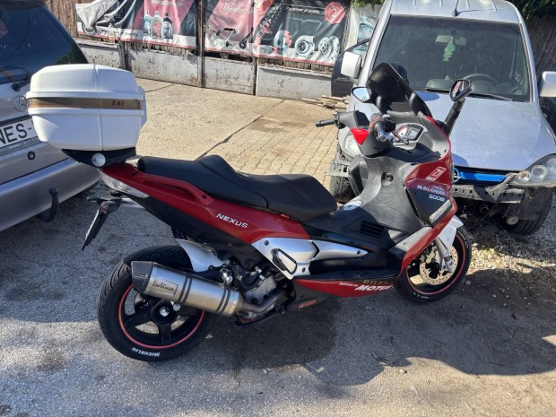 Gilera Nexus 500 robogo elado