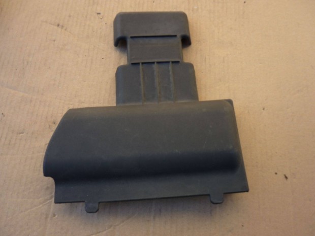 Gilera Nexus akkumul�tor takar� fed� idom akkumul�tor bor�t�s