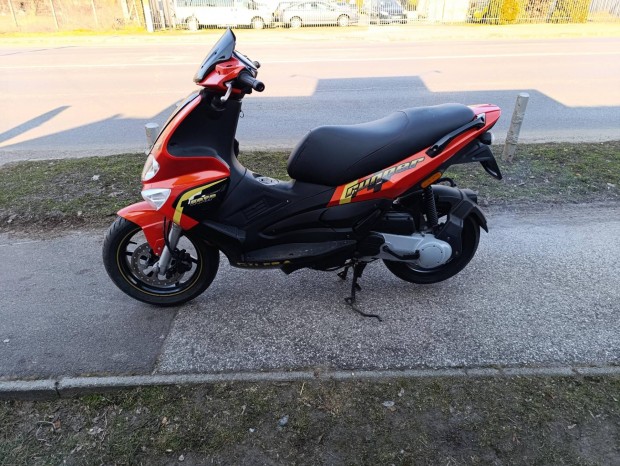 Gilera Runner 50.2t karbis