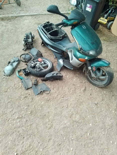 Gilera Runner alkatrészek alkatrész bontás