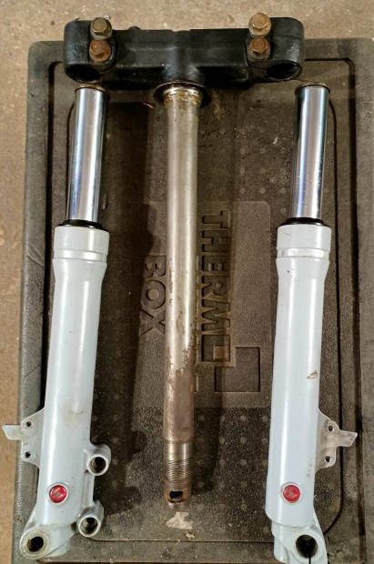 Gilera Runner olajos teleszk�p