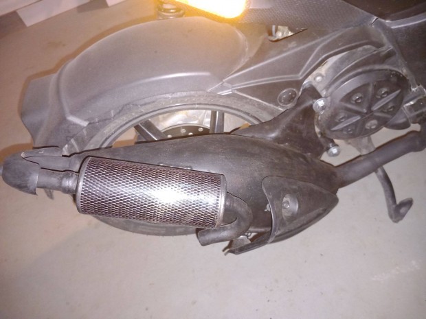 Gilera Runner sp50, kipufog