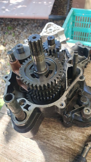 Gilera gsm 50 blokk alkatrszek egyben