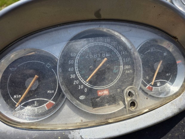 Gilera robogó hiányos állapotban eladó