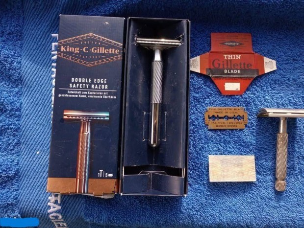 Gillette Borotva Gyjtemny A King C. Gillette Borotva / borotvapenge