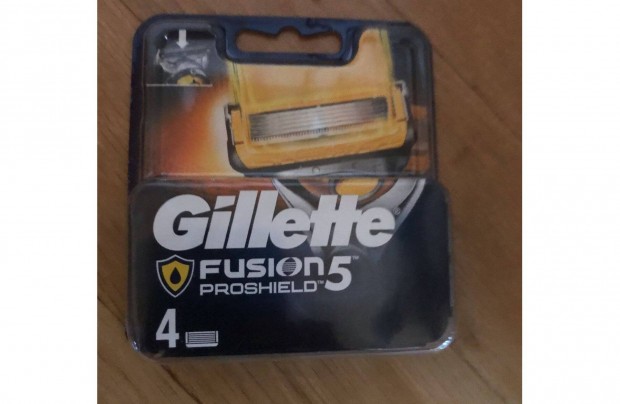 Gillette Fusion Proshield 4 db-os borotvabett