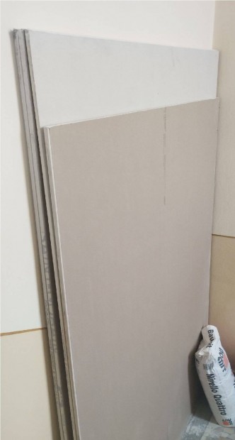 Gipszkarton elad� Zugl�ban