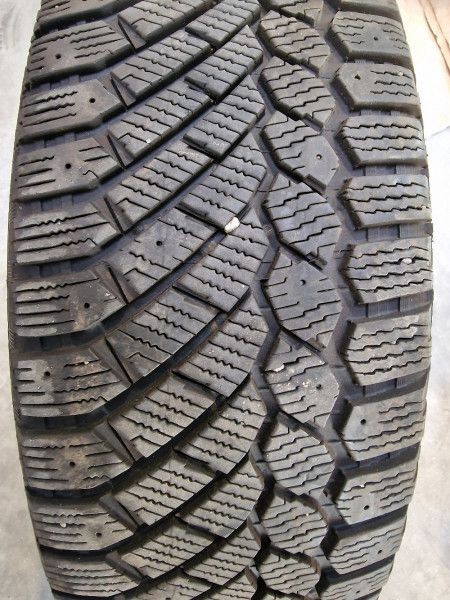 Gislaved 235/60R18 NORD FROST200 7-8mm DOT18 hasznlt gumi HG12654 t