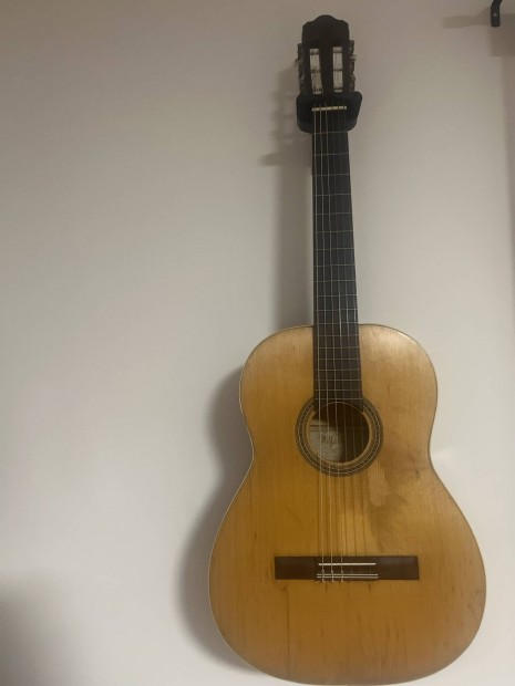 Gitár klasszikus Alpha Alfesta tömör fenyő fedlap