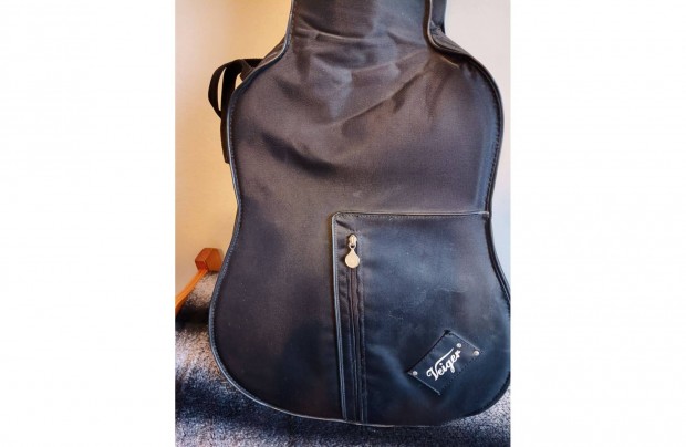 Gitártok,, félkemény,, új állapotban olcsón eladó,,