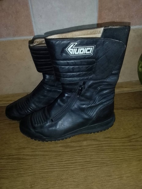 Giudici 44 motoros csizma br szp llapotban 