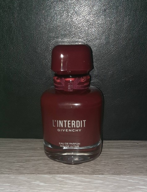 Givenchy L' interdit Rouge Ultime edp ni illat