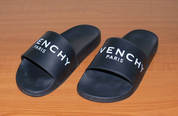Givenchy Paris 39-es ni papucs