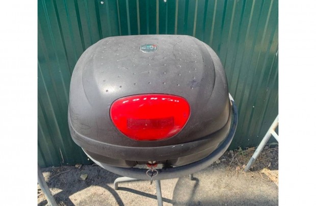 Givi 33 literes motoros doboz motor hts doboz