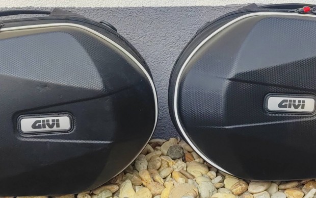 Givi 3D600 Easylock nyeregtska, oldaltska elad