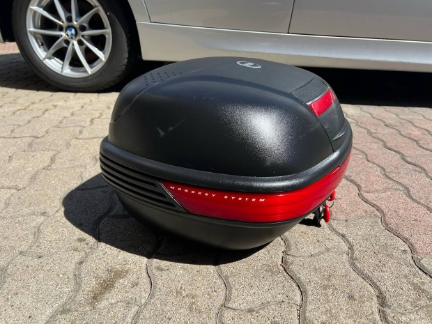 Givi 46 literes dupla sisakos topcase túradoboz trepnivel