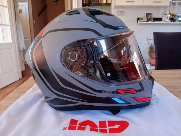 Givi 50.8 Mach1 motoros buk�sisak M-m�ret