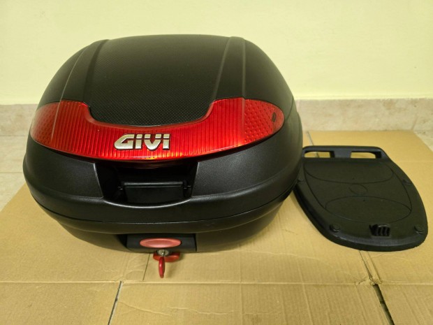 Givi E370N csomagtartó doboz (39 liter)