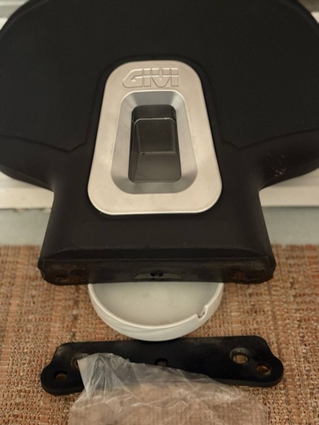 Givi Httmla Konzollalelado